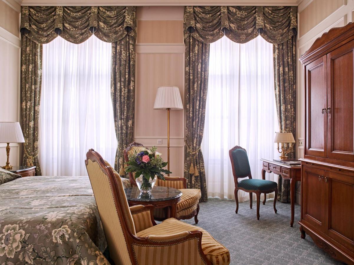 グランド ホテル ウィーン エクステリア 写真 A room at the hotel